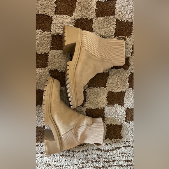 Steve Madden Holley Chelsea boot - Picture 3 of 4